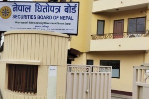 ब्रोकरले असूल्दै आएका चर्को कमिसन घटाउने तयारी अर्थमा गएर तुहियो, प्रतिवेदन रद्दीको टोकरीमा