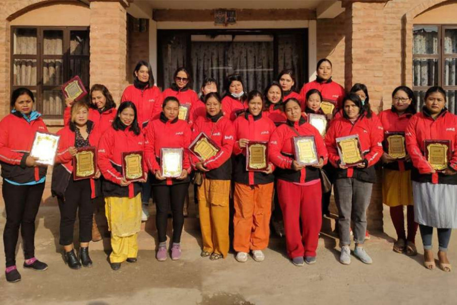पठाओद्वारा उत्कृष्ट २५ महिला राइडर सम्मानित