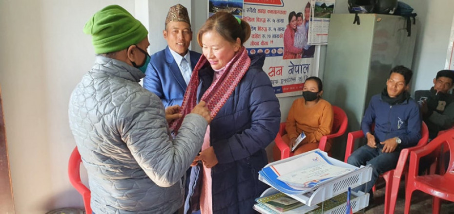 सन नेपाल लाइफद्वारा अभिकर्ता सम्मानित