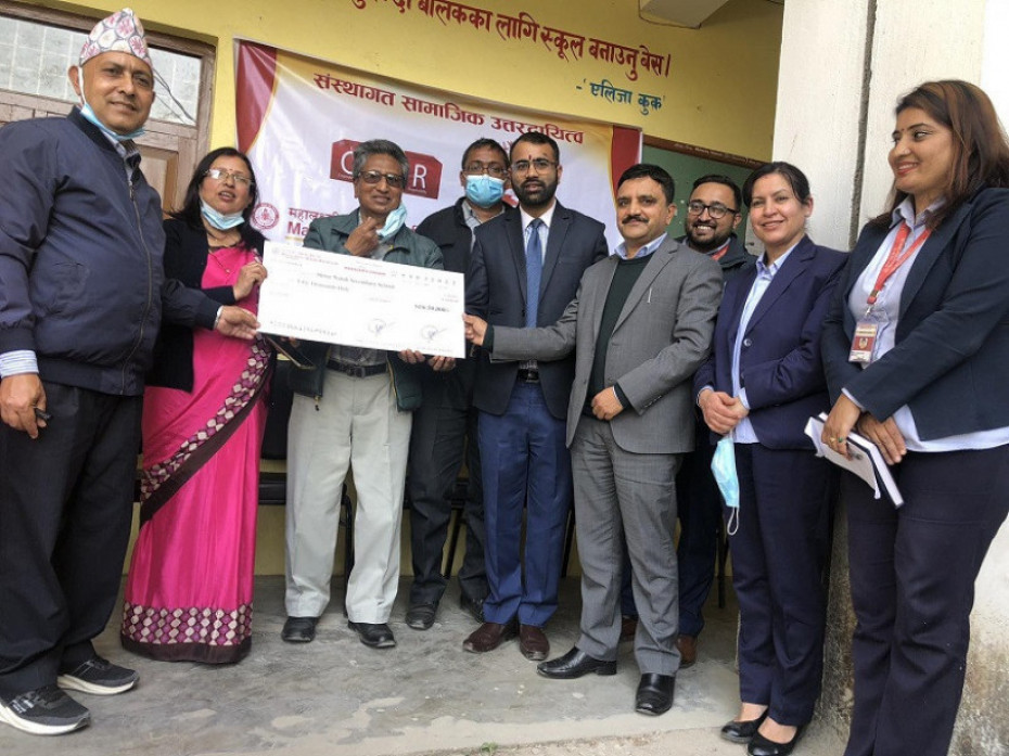महालक्ष्मी विकास बैंकद्वारा नन्दी माविलाई आर्थिक सहयोग
