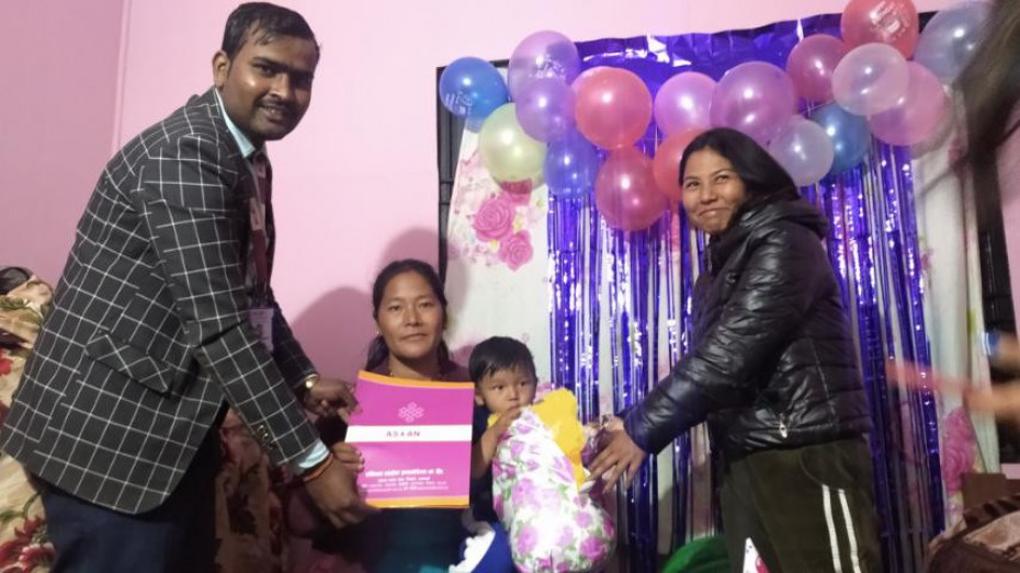 जन्मदिनमा छोरालाई रु.१० लाखको बीमा पोलिसी उपहार 